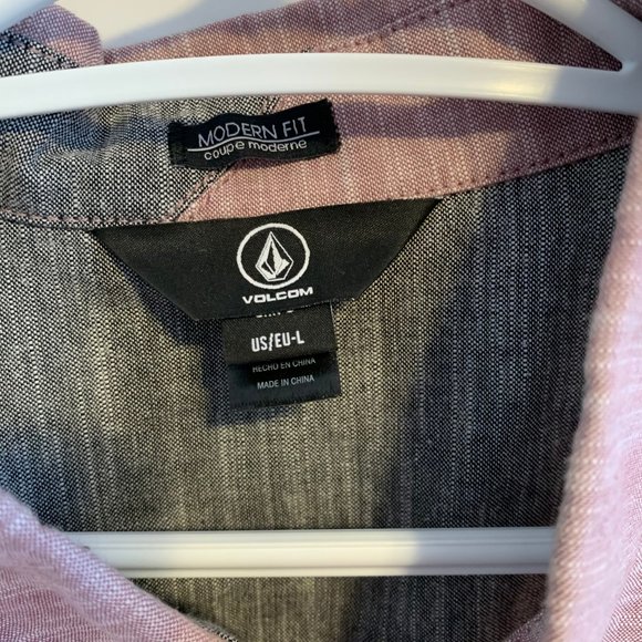 Volcom Button Down - Picture 2 of 8